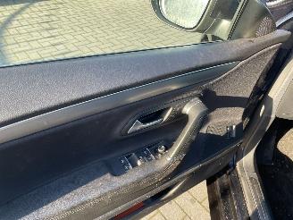 Volkswagen CC 1.8 TSI  N.A.P NL  AUTO PRACHTIG!!! picture 8