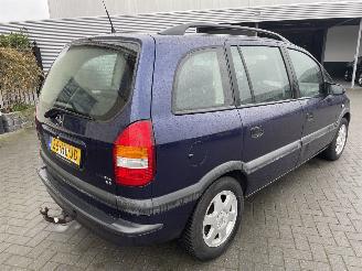 Opel Zafira 2.2-16V Elegance 7 persoons N.A.P picture 2