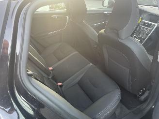 Volvo V-60 2.0 D4 Momentum picture 12