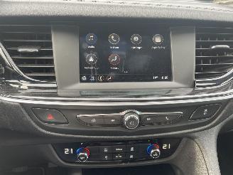 Opel Insignia SPORTS TOURER 1.5 Turbo Business Executive picture 18