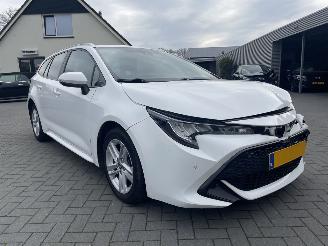 Damaged car Toyota Corolla Touring Sports 1.8 Hybrid Active N.A.P NL AUTO 2022/1