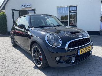 Schadeauto Mini Cooper S Chili 184PK !!! 2011/3
