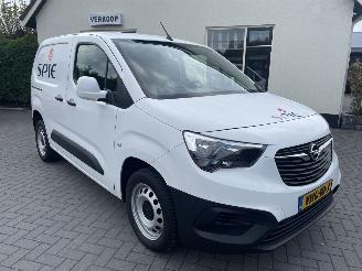 skadebil bedrijf Opel Combo 1.5D L1H1 Edition N.A.P NL AUTO PRACHTIG!! 2020/10