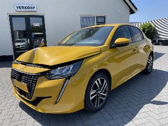 Vaurioauto  passenger cars Peugeot 208 1.2 PureTech Allure N.A.P NL AUTO PRACHTIG!!! 2021/3