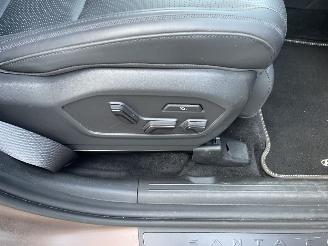 Hyundai Santa Fe 1.6 T-GDI PHEV Black Line 4WD 7p N.A.P NL AUTO picture 13