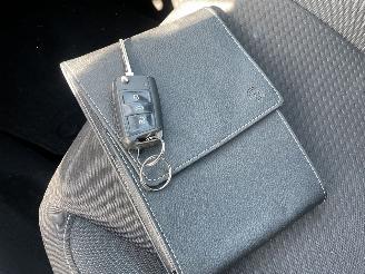 Volkswagen Polo 1.0 MPI Comfortline N.A.P NL AUTO picture 12