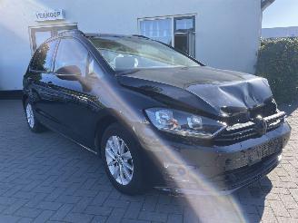 krockskadad bil auto Volkswagen Golf Sportsvan 1.2 TSI Business Edition AUTOMAAT ORGINEEL KM PRACHTIG!!! 2016/1
