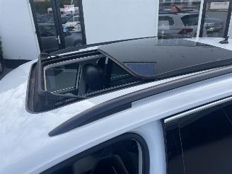 Volkswagen Tiguan 2.0TDI R-LINE (GRIJS KENT.) picture 8