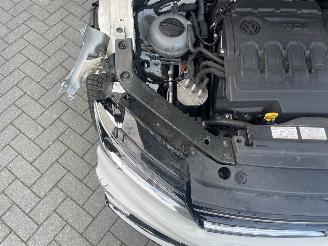 Volkswagen Tiguan 2.0TDI R-LINE (GRIJS KENT.) picture 29