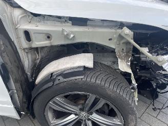 Volkswagen Tiguan 2.0TDI R-LINE (GRIJS KENT.) picture 31