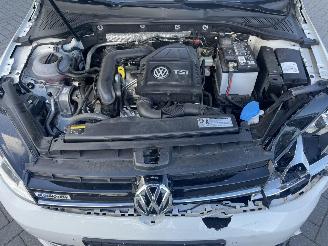 Volkswagen Golf 1.0 TSI Connected Series N.A.P NL AUTO PRACHIG!!! picture 29