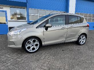 Damaged car Ford B-Max 1.0 TITANIUM 2013/2