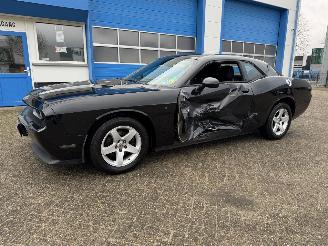 krockskadad bil auto Dodge Challenger 3.6 V6  AUTOMAAT 2012/9