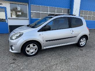 skadebil auto Renault Twingo 1.2-16V  DYNAMIQUE 2008/1