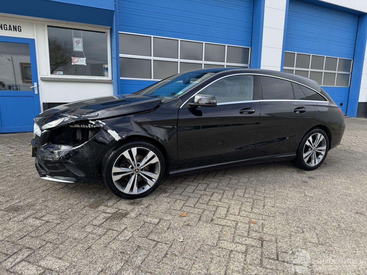 Mercedes Cla-klasse 180 AMBITION  SHOOTING BRAKE
