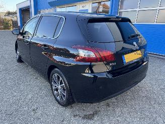 Peugeot 308 1.2 PURE TECH  ALLURE picture 8