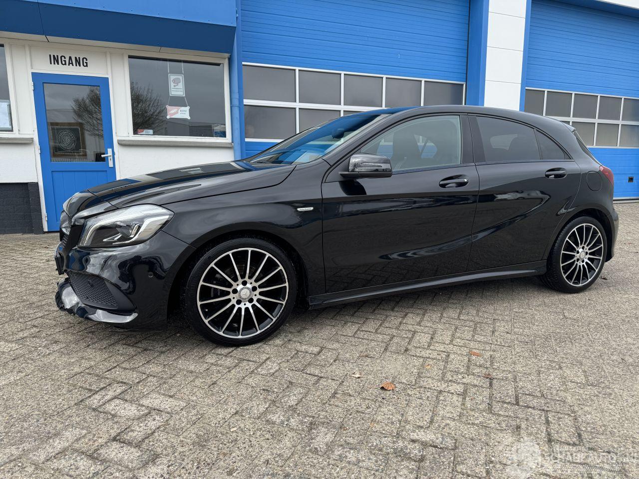 Mercedes A-klasse A180  AMG  EDITION