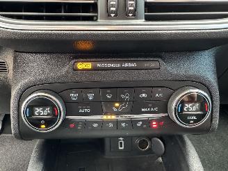Ford Focus 1.0 ECOBOOST  TITANIUM  BUSINESS picture 21