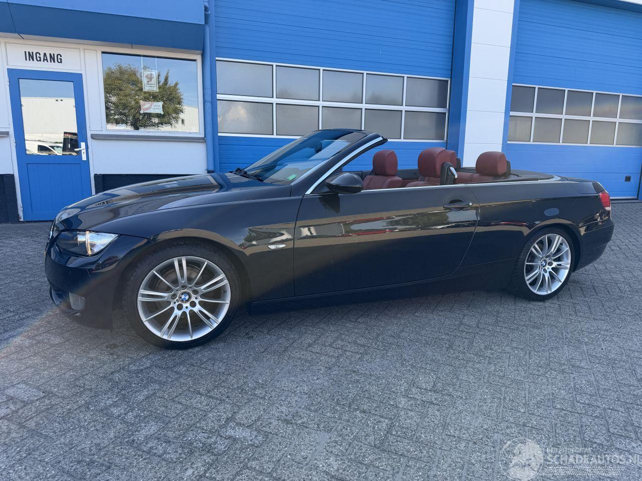 BMW 3-serie 320i  CABRIO