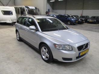 Unfallwagen Volvo V-50 1.8 ADVANTAGE 2010/4