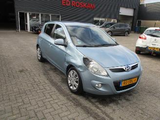 skadebil auto Hyundai I-20 1.2I 1-MOTION AIRCO 2011/9