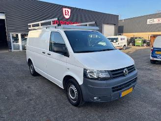krockskadad bil bedrijf Volkswagen Transporter 2.0 TDI  airco 3-pers 2011/5