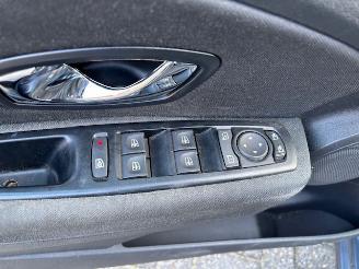 Renault Mégane 1.2 Tce Limited picture 13