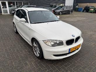 skadebil auto BMW 1-serie 116i Corporate airco 2009/3