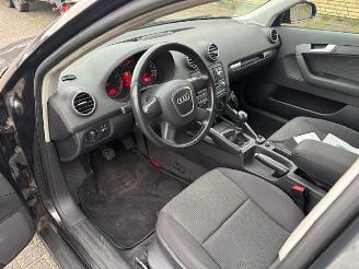 Audi A3 1.6 FSI 5-drs clima picture 12