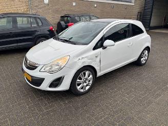 Opel Corsa 1.4 16v Color Edition airco picture 5