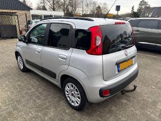 krockskadad bil auto Fiat Panda 0.9 Twinair Lounge airco 2013/1