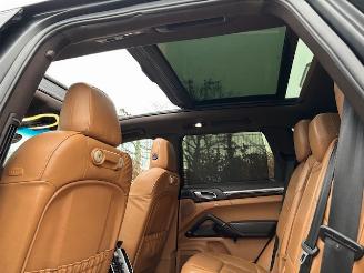 Porsche Cayenne 4.8 S  Automaat Pano 400pk picture 16