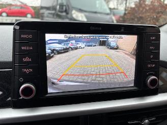 Kia Picanto 1.0 Comfort Plus Line Navigator picture 16