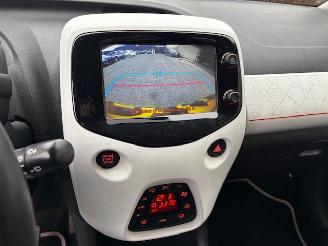 Peugeot 108 1.2  5-drs Top! Roland Garros picture 19