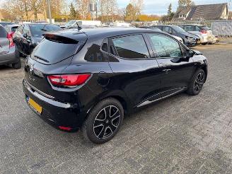 Renault Clio 1.2 16v 5-drs clima picture 3