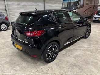 Renault Clio 0.9 TCe 5-drs airco picture 3