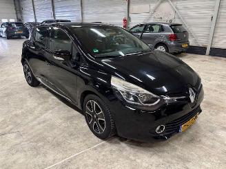 Unfallwagen Renault Clio 0.9 TCe 5-drs airco 2013/8