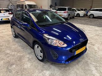 Damaged car Ford Fiesta 1.1 Trend 5-drs airco NAP 2017/9