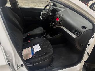 Kia Picanto 1.0 5-drs Comf.Plus  NAP picture 10