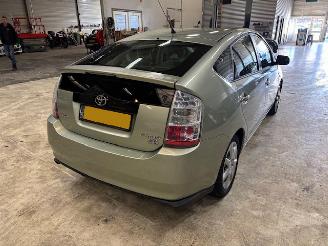 Toyota Prius 1.5 VVT-I Tech Edition picture 3
