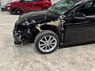 Volkswagen Golf 1.2 TSI Highline picture 6