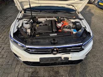 Volkswagen Passat 1.4 Tsi GTE Connected Series Pano Nap picture 8