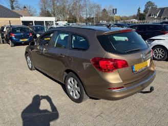 krockskadad bil auto Opel Astra 1.4 Turbo Business+ 2013/3