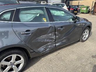 Volvo V-40 1.6 T3 Momentum  150pk  Nap picture 6