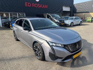 škoda osobní automobily Peugeot 308 1.6 Plug-in Hybrid 180 Allure Nap 2024/3