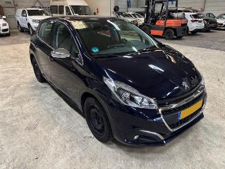 Unfallwagen Peugeot 208 1.2 5-drs P.T Allure nap 2018/6
