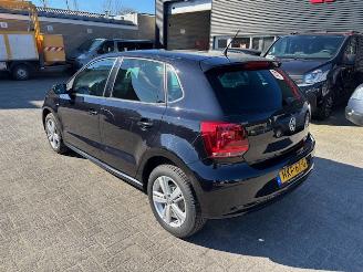 krockskadad bil auto Volkswagen Polo 1.2 Life 5-drs Highline 2014/2
