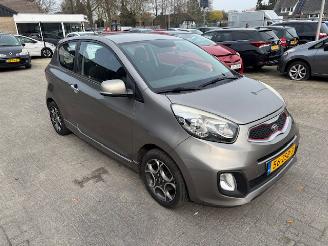Schadeauto Kia Picanto 1.0 Design Edition airco 2013/1