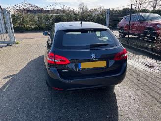 Peugeot 308 1.5 HDI Blue Lease picture 4