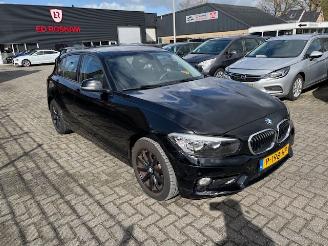 BMW 1-serie 118I  5-drs automaat picture 5